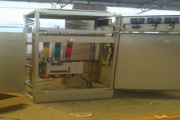 国营南滨农场配电箱-配电箱上电前的检查工作